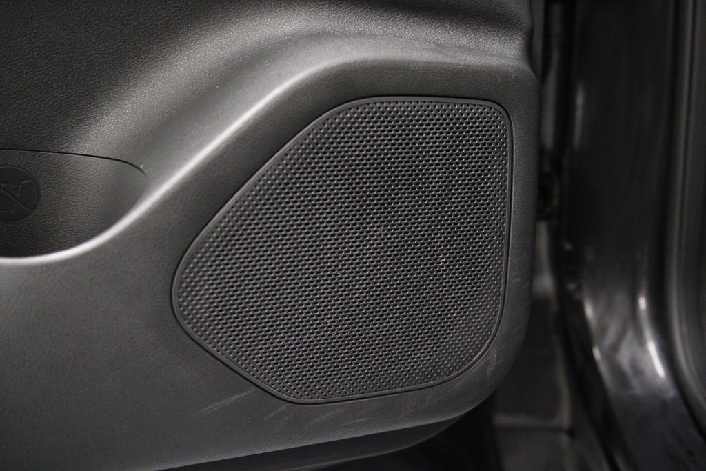 Used 2023 Nissan Rogue S image 23