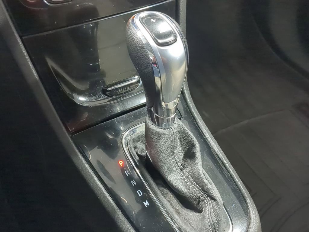 Used 2017 Buick Encore Essence image 35