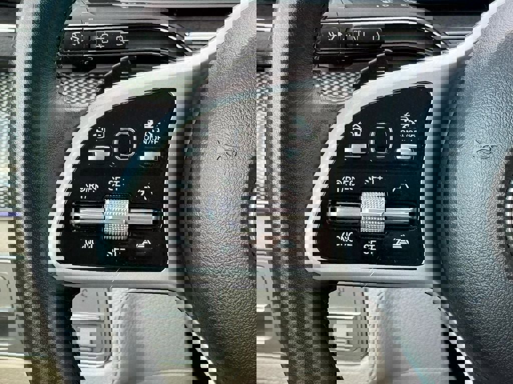 Used 2021 Mercedes-Benz GLE 450 4MATIC image 22