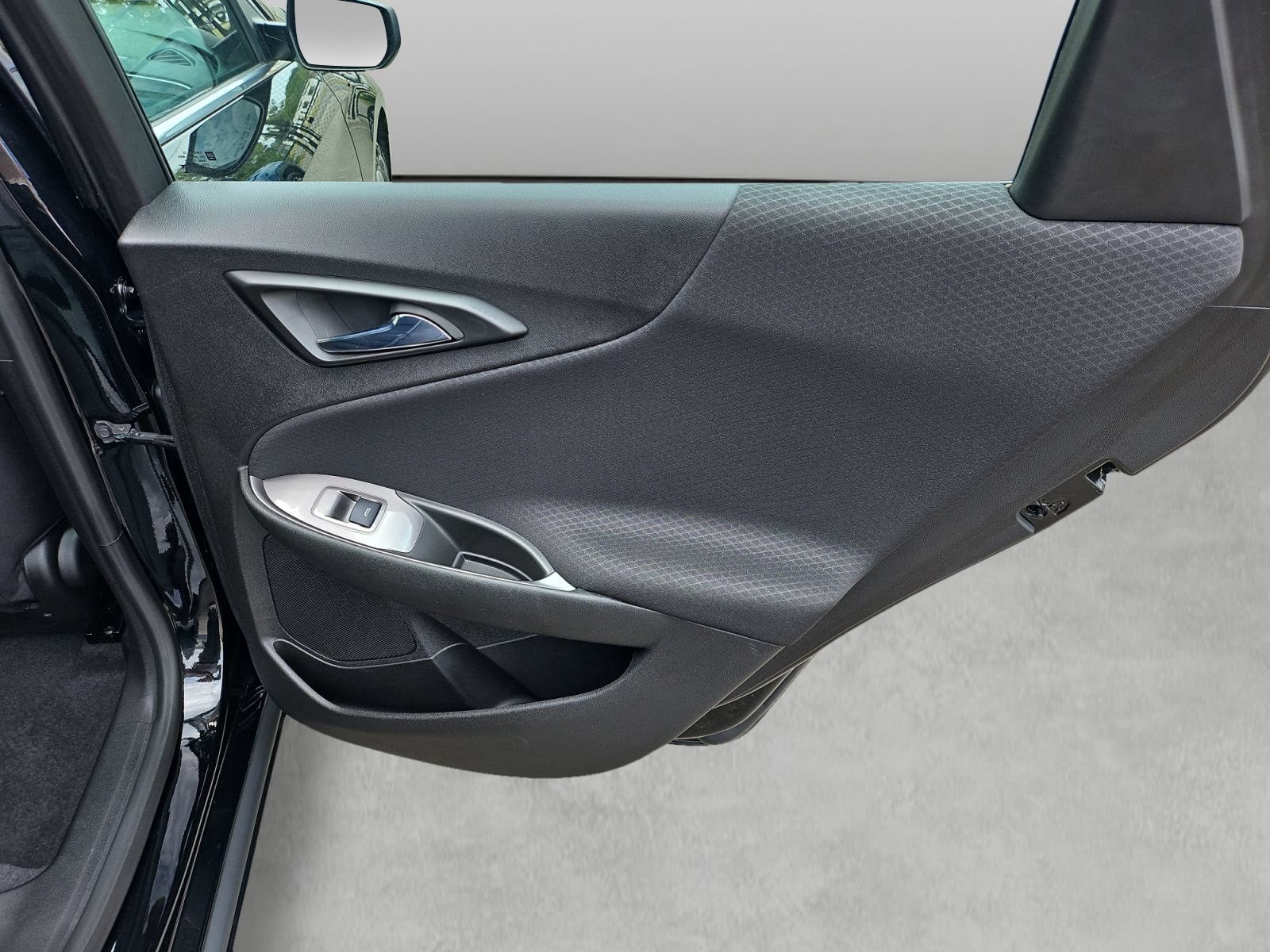 Used 2023 Chevrolet Malibu LS FWD image 35