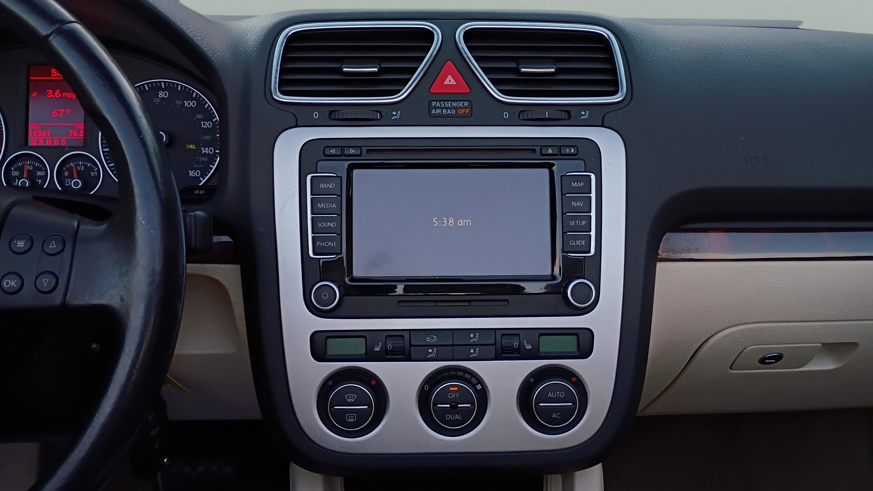 Used 2009 Volkswagen Eos Lux image 19