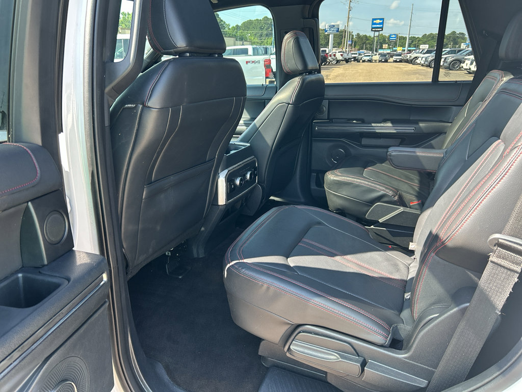 Used 2022 Ford Expedition Limited RWD image 15
