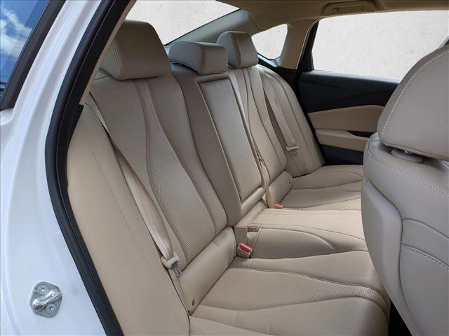 Certified 2025 Acura TLX w/ Technology Package image 16