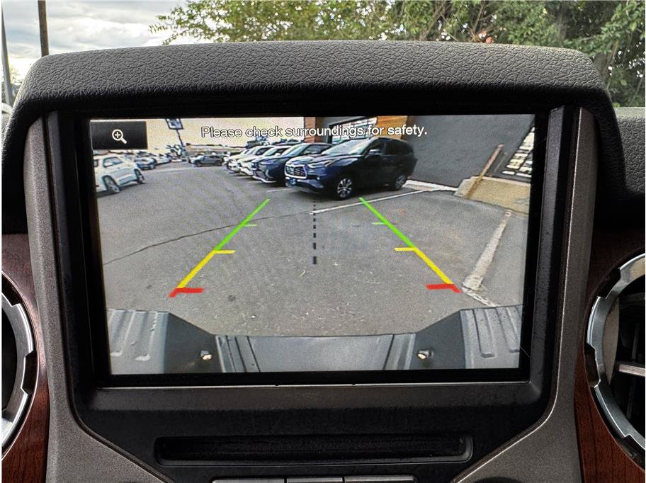 Used 2016 Ford F250 King Ranch w/ FX4 Off-Road Package AWD/4WD image 27