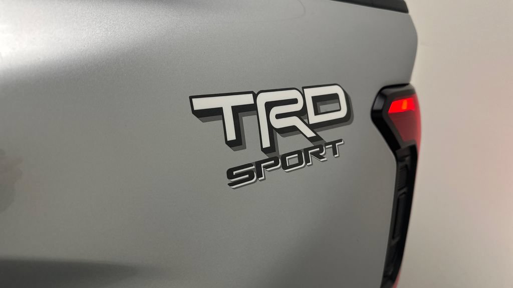 Used 2024 Toyota Tacoma TRD Sport w/ TRD Sport Premium Package AWD/4WD image 19