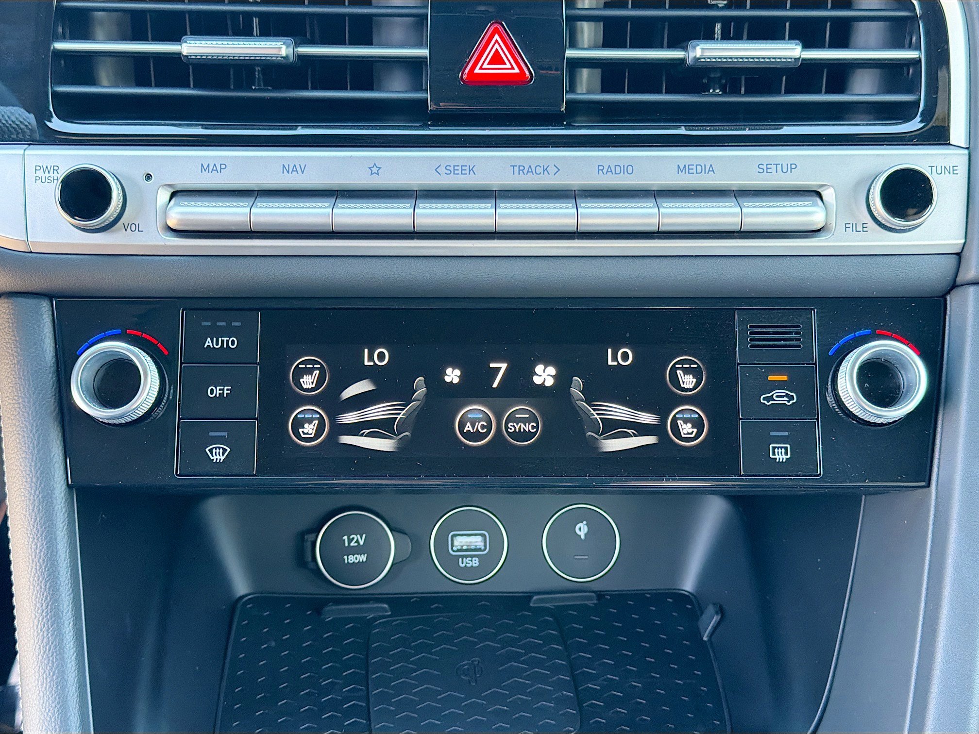 Used 2024 Genesis G70 2.5T w/ Sport Prestige Package image 32