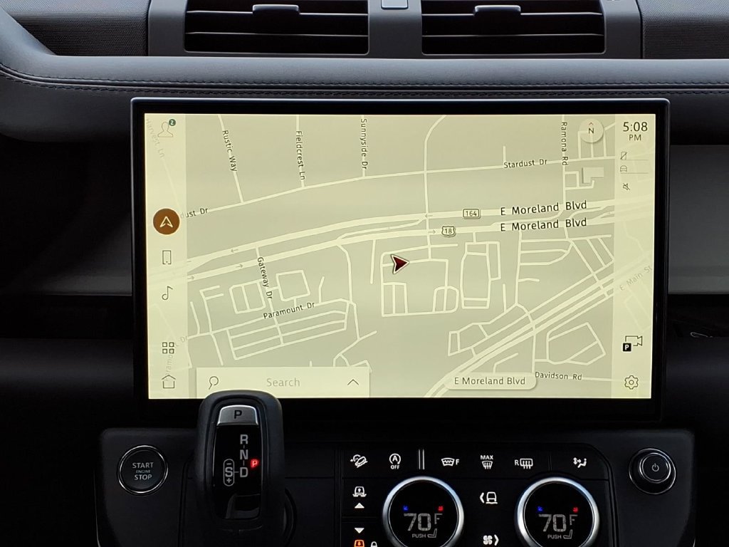 New 2026 Land Rover Defender 110 X-Dynamic SE AWD/4WD image 18