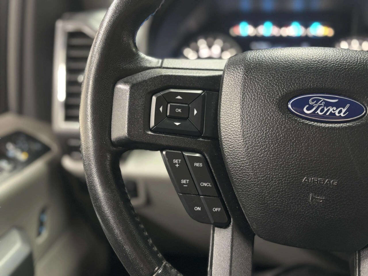 Used 2017 Ford F150 XLT w/ Equipment Group 302A Luxury image 29