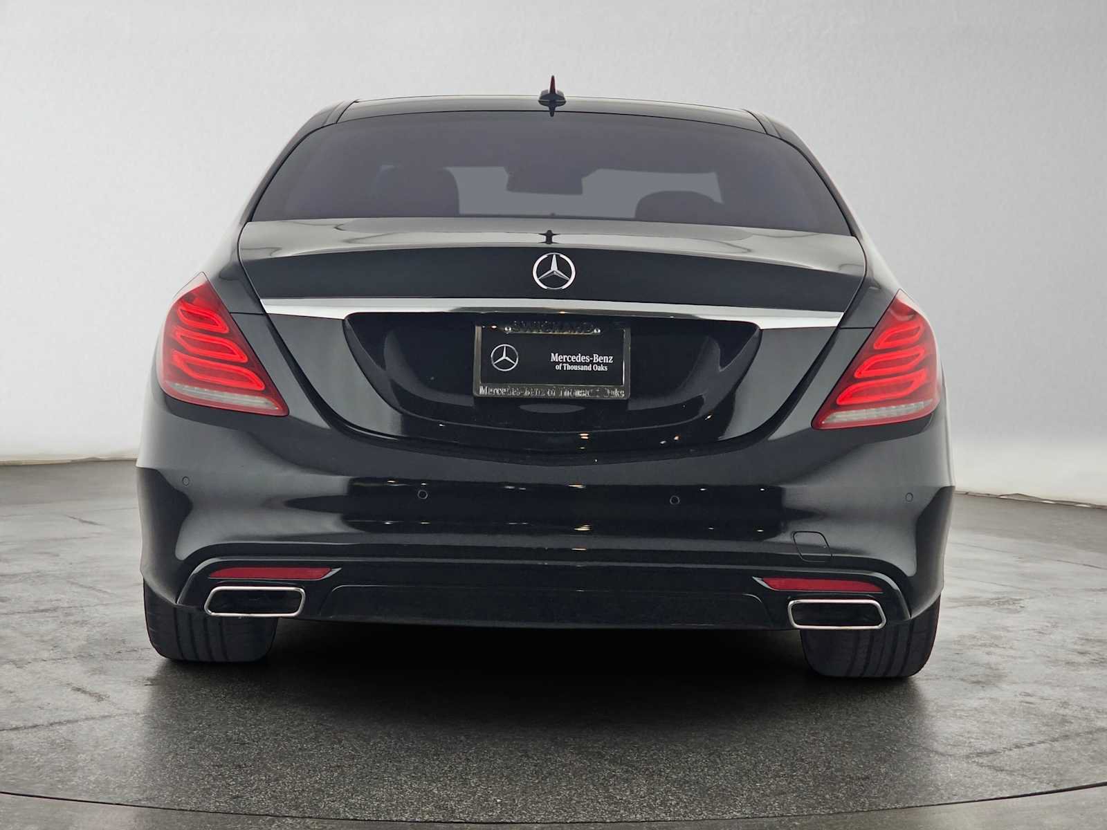 Used 2015 Mercedes-Benz S 550 Sedan image 4