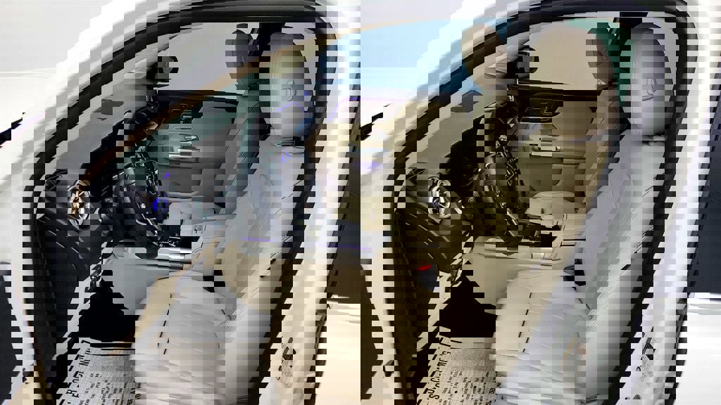 Used 2023 Mercedes-Benz EQB 250+ w/ Exclusive Package image 19