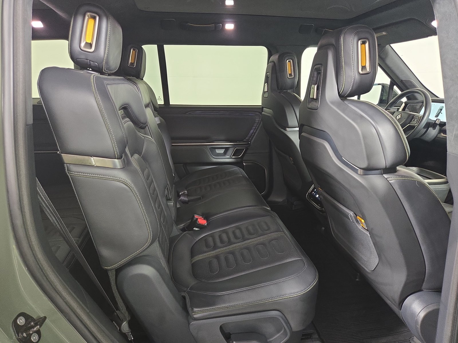 Used 2022 Rivian R1S Launch Edition Quad AWD/4WD image 23