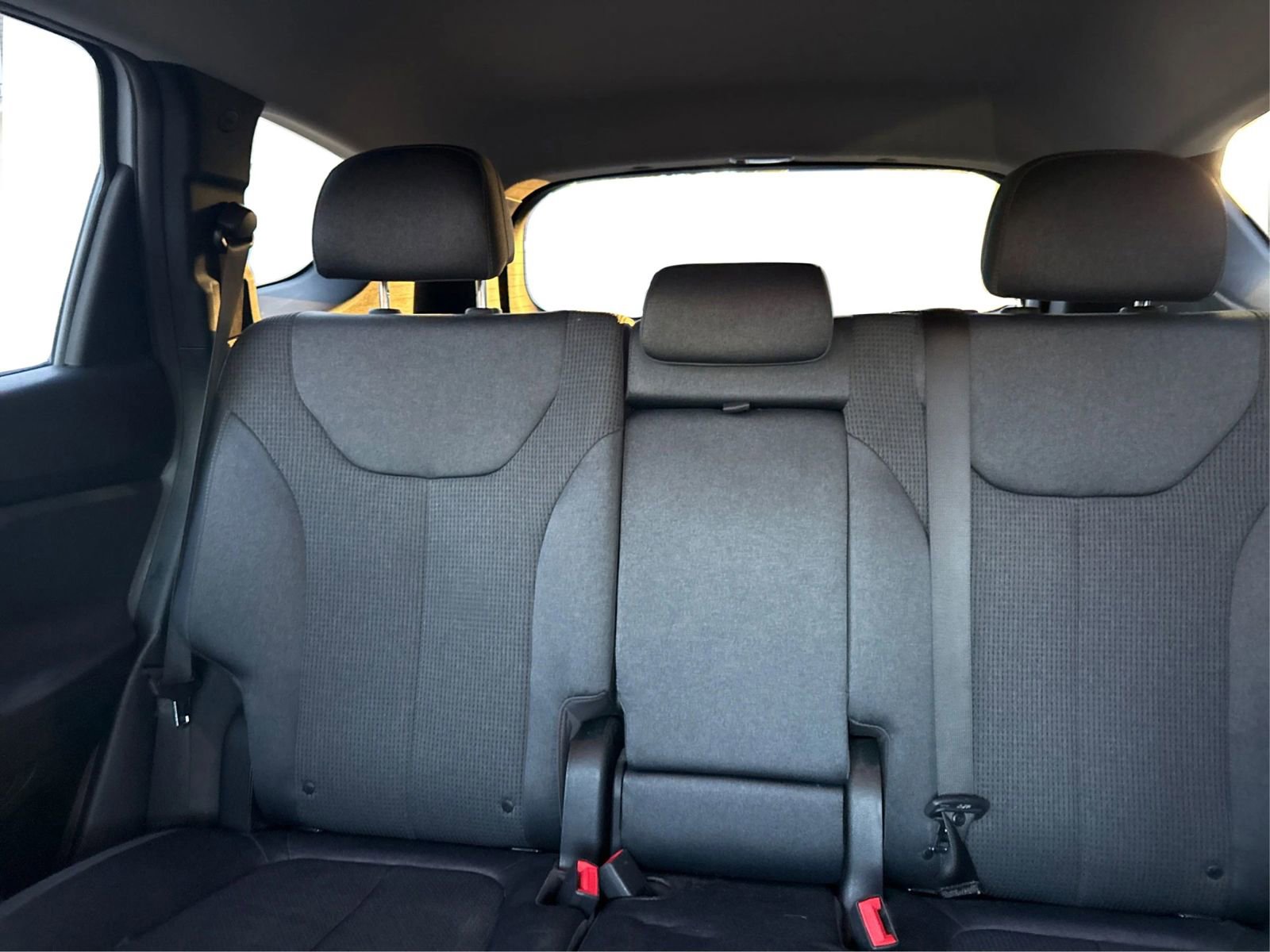 Used 2019 Hyundai Santa Fe SEL AWD/4WD image 14