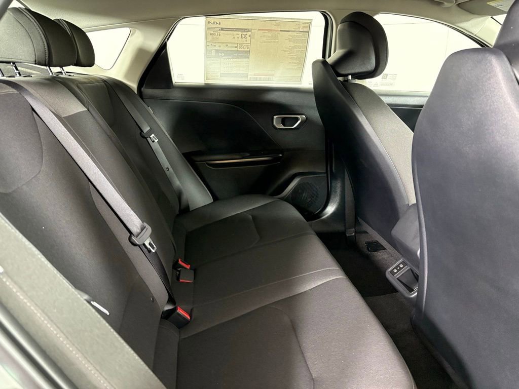 New 2026 Kia K4 LXS image 16