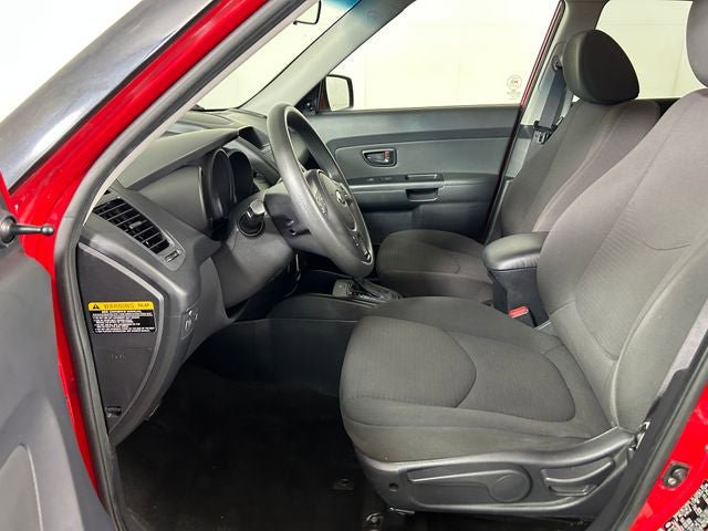 Used 2013 Kia Soul FWD image 12