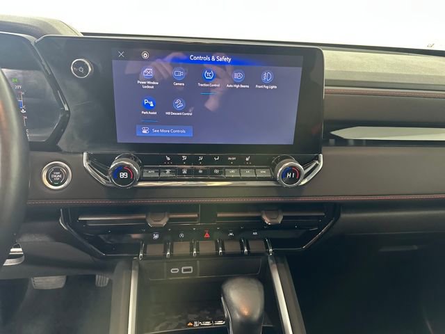 Used 2023 Chevrolet Colorado Z71 w/ Z71 Convenience Package 2 image 27