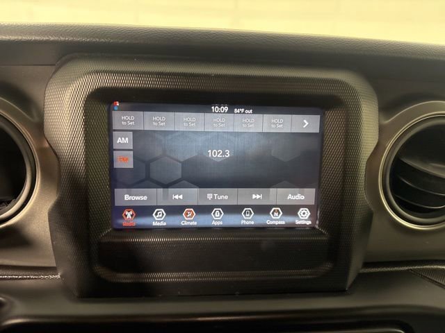 Used 2022 Jeep Wrangler Unlimited Sport image 26