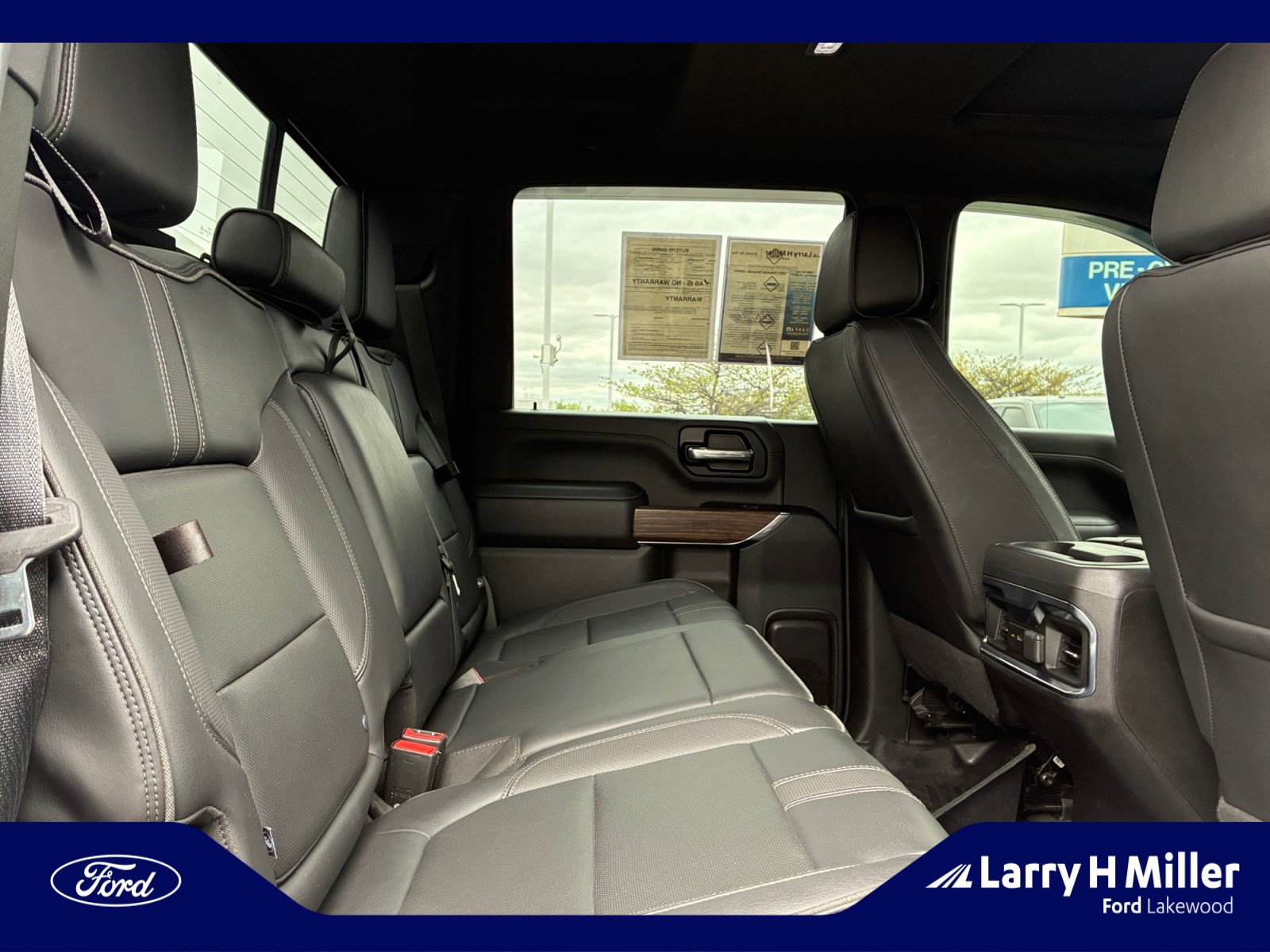 Used 2022 Chevrolet Silverado 2500 High Country w/ Safety Package II image 18