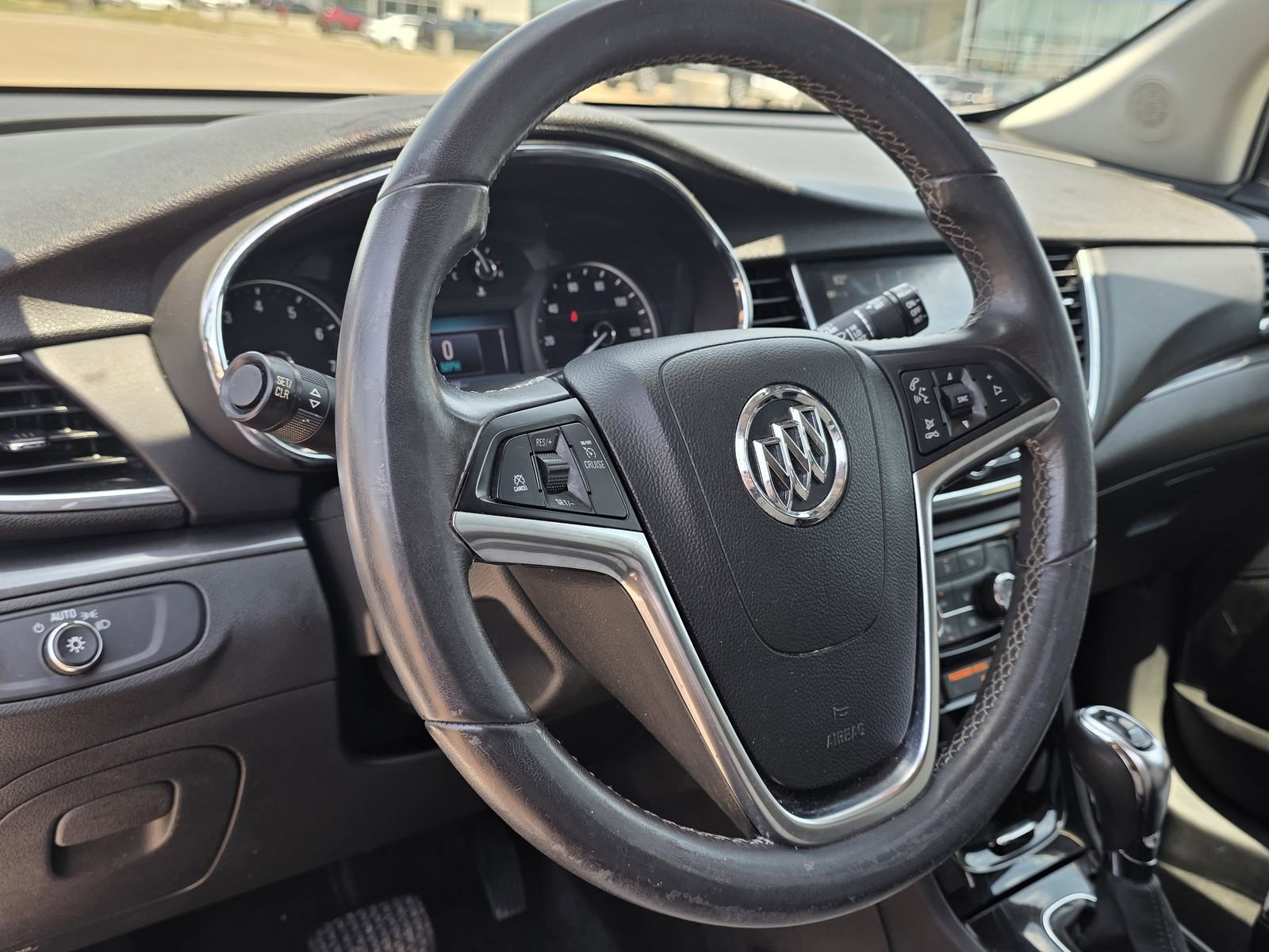 Used 2020 Buick Encore Preferred image 18