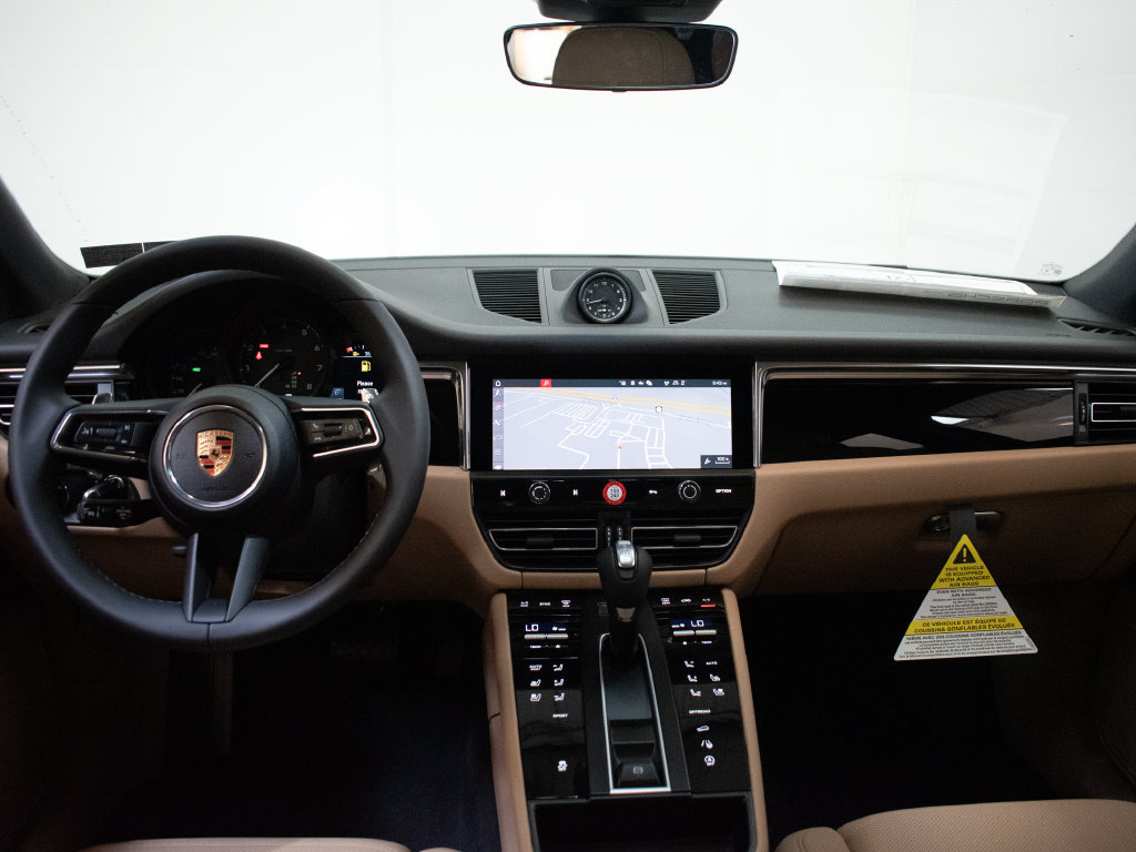 New 2026 Porsche Macan AWD/4WD image 23