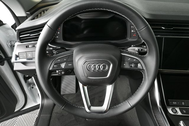 New 2025 Audi Q8 Premium image 8