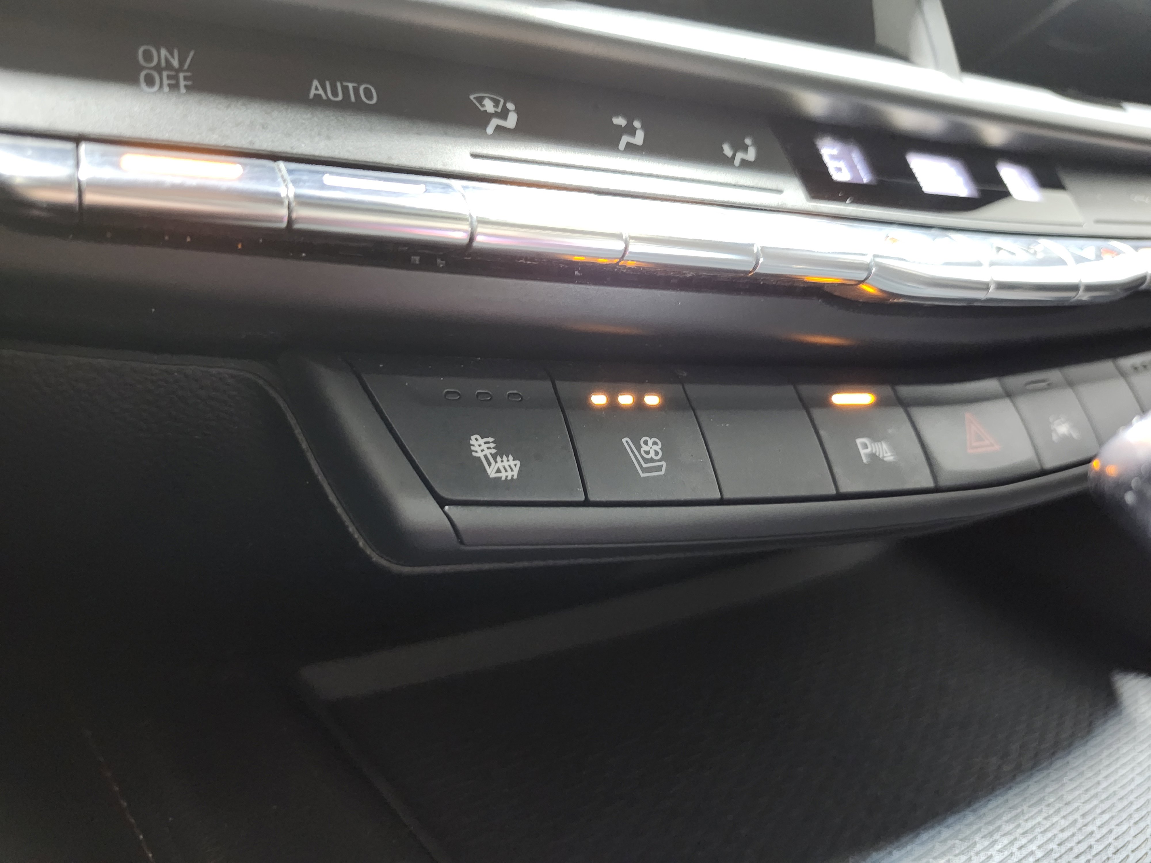 Used 2020 Cadillac CT4 Sport w/ Climate Package image 9