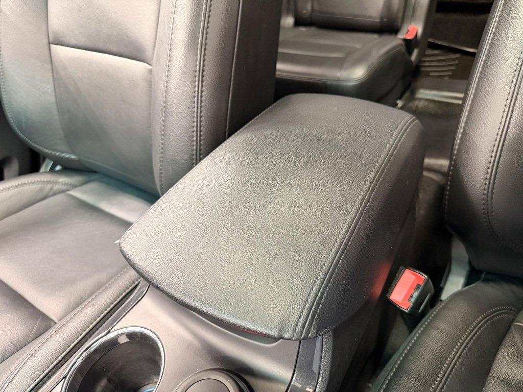 Used 2017 Ford Explorer XLT w/ Equipment Group 202A image 42