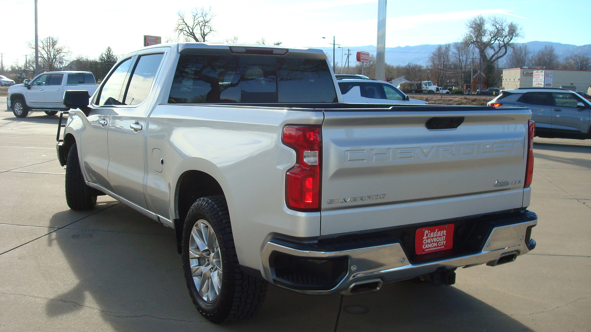 Used 2022 Chevrolet Silverado 1500 LTZ AWD/4WD image 6