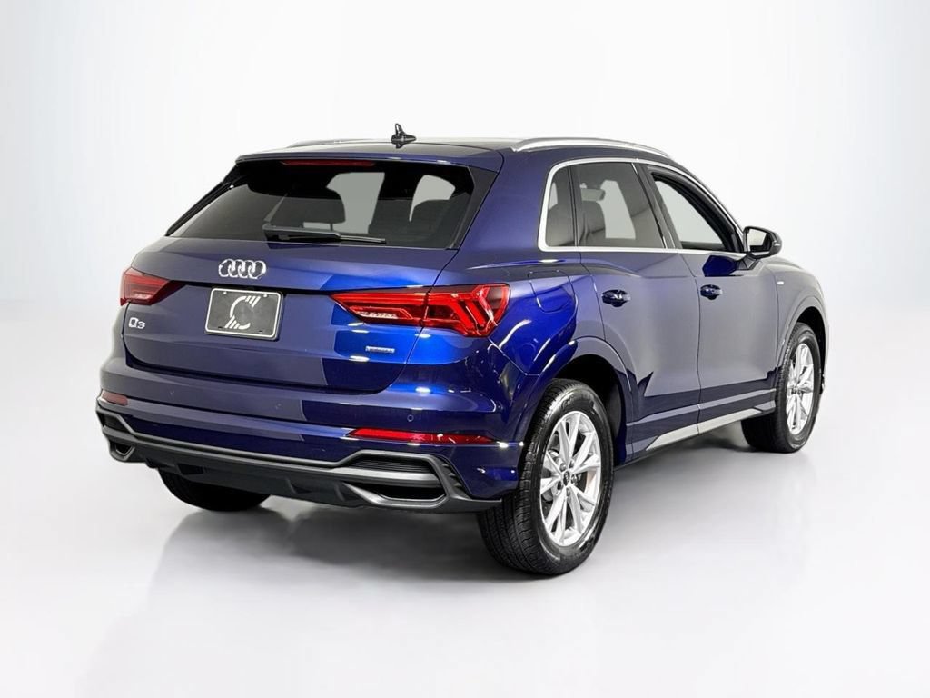 Used 2025 Audi Q3 2.0T Premium w/ Convenience Package AWD/4WD image 5