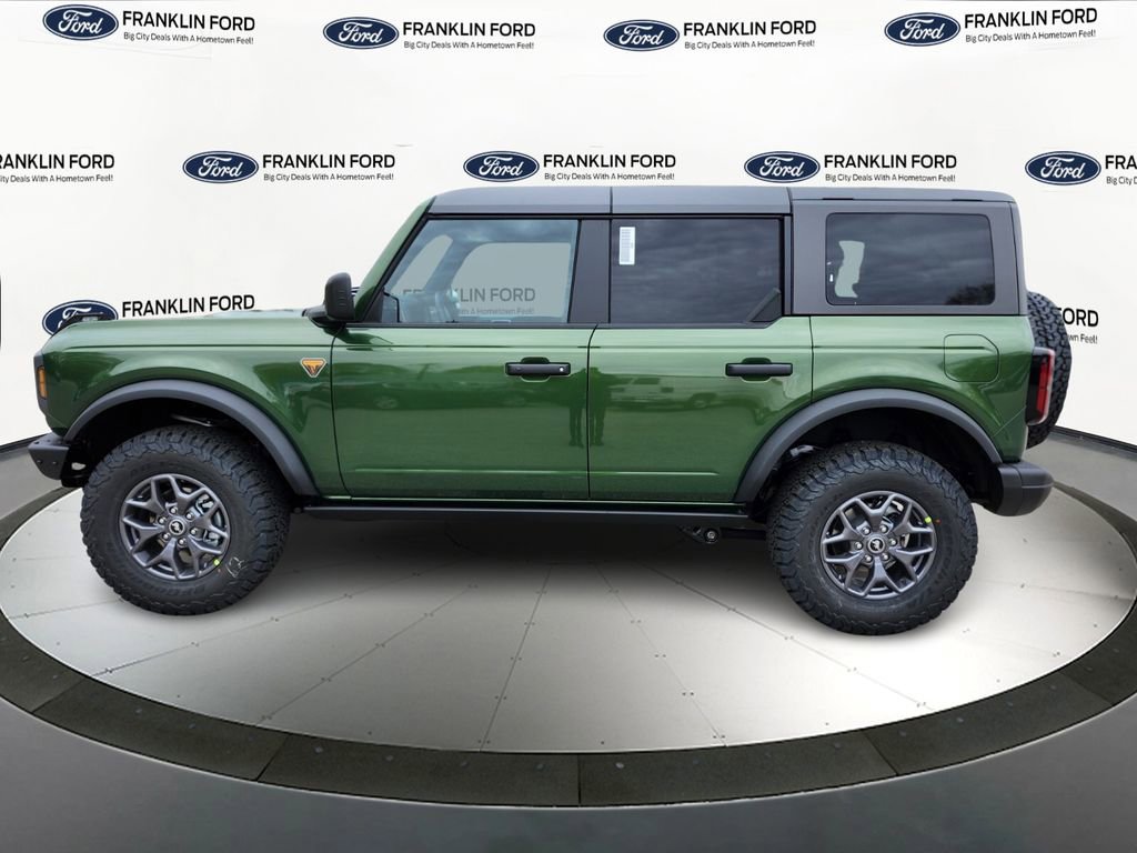 New 2025 Ford Bronco Badlands image 2
