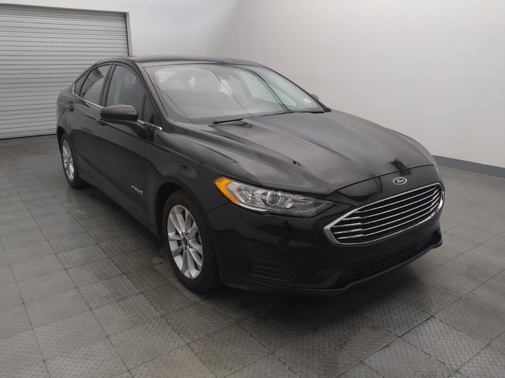 Used 2019 Ford Fusion SE FWD image 13