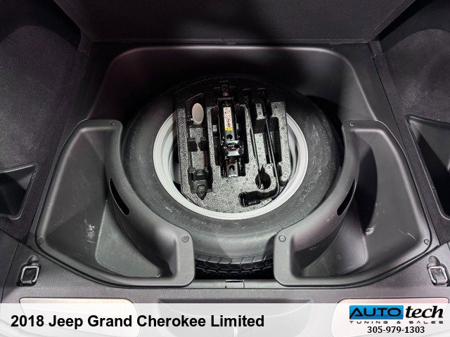Used 2018 Jeep Grand Cherokee Limited image 16