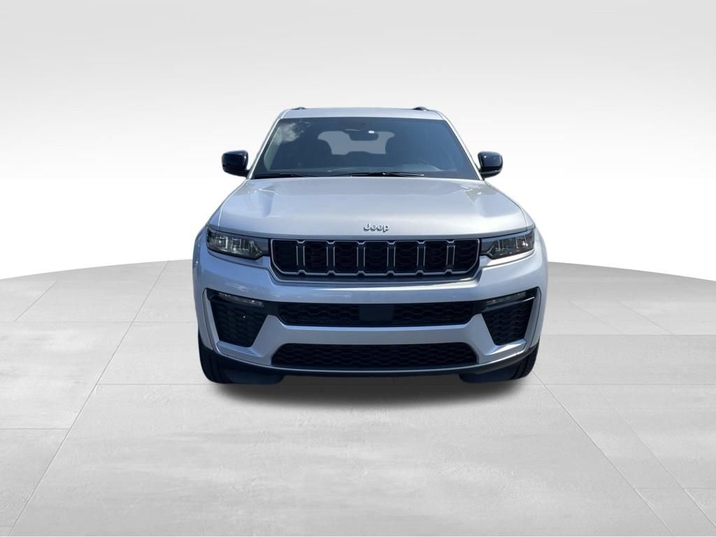 New 2026 Jeep Grand Cherokee Limited AWD/4WD image 2