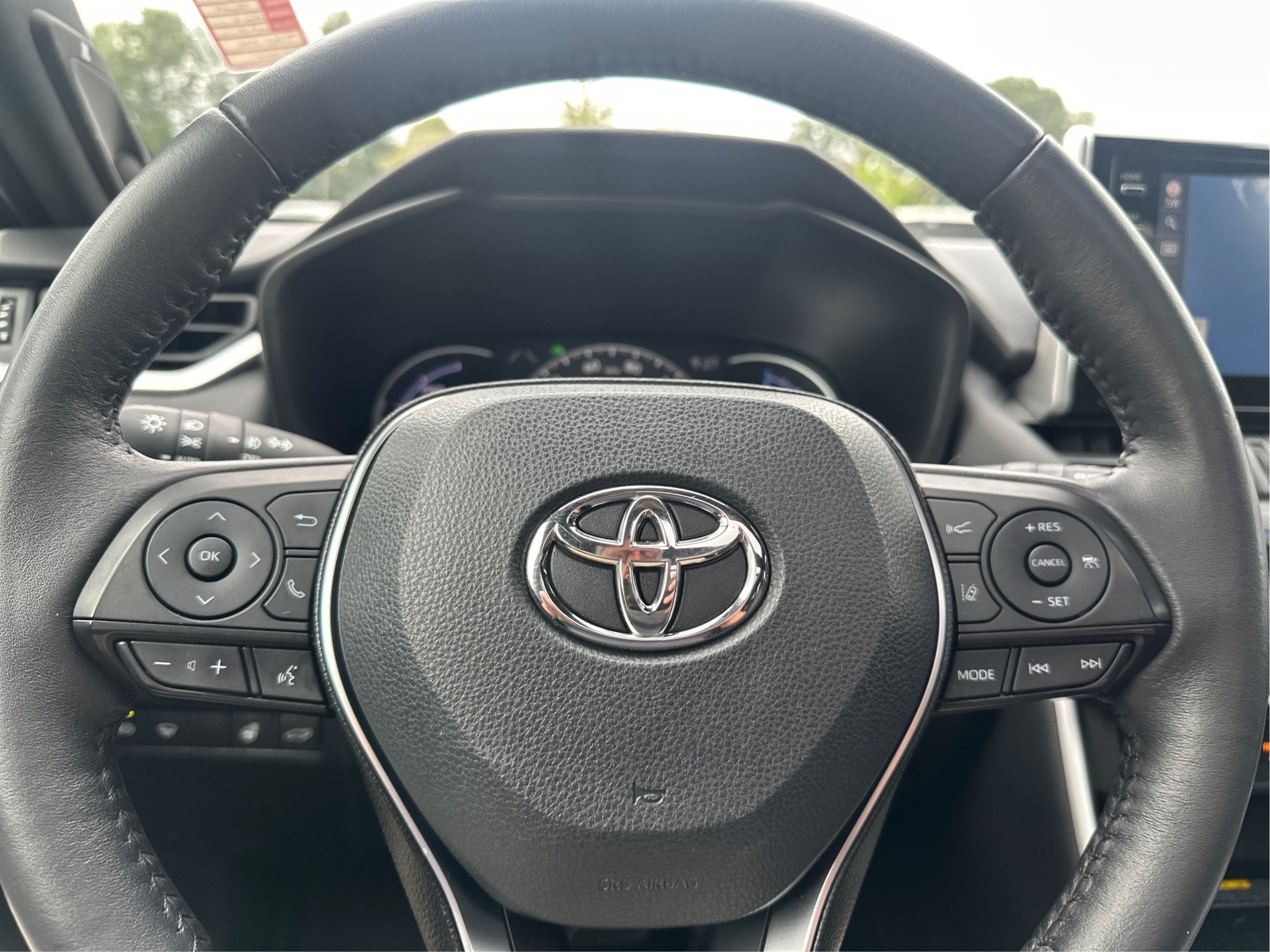 Used 2021 Toyota RAV4 XSE AWD/4WD image 18
