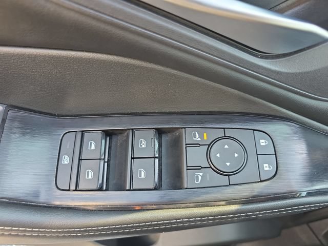Used 2025 Nissan Rogue SV FWD image 28