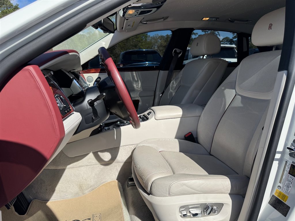 Used 2017 Rolls-Royce Ghost image 19