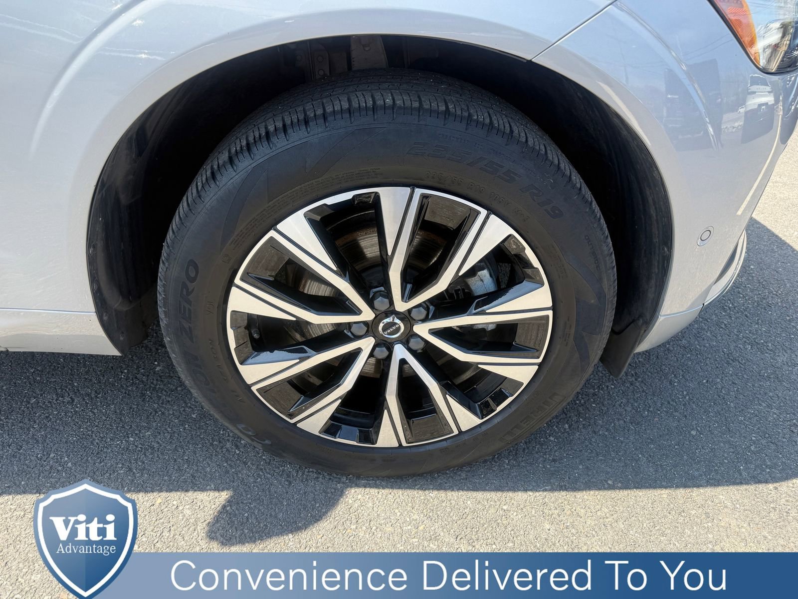 Certified 2023 Volvo XC60 B5 Plus w/ Climate Package AWD/4WD image 15