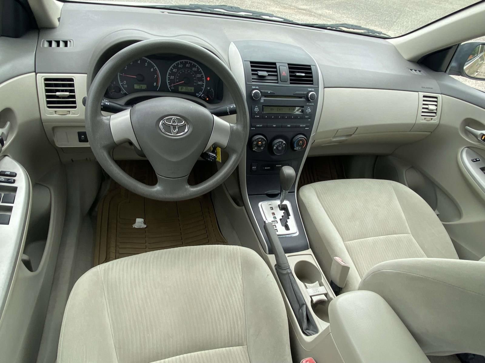 Used 2010 Toyota Corolla LE FWD image 12