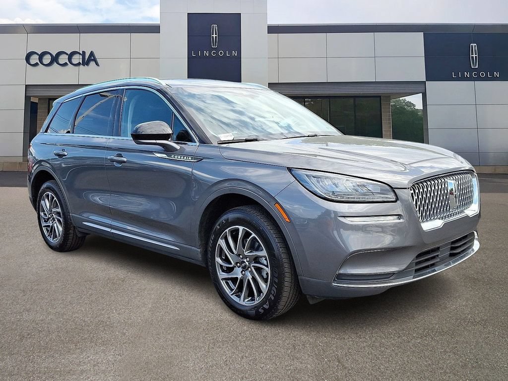 Used 2022 Lincoln Corsair AWD w/ Equipment Group 101A image 3