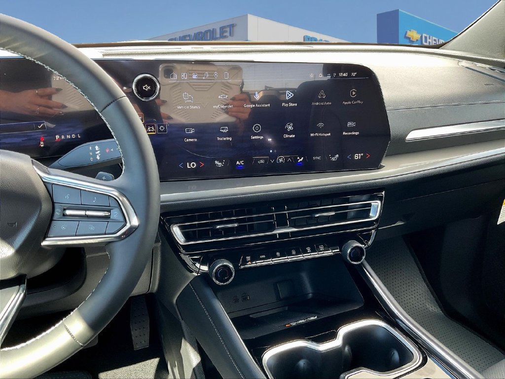 New 2027 Chevrolet Traverse LT w/ Driver Confidence Package FWD image 6