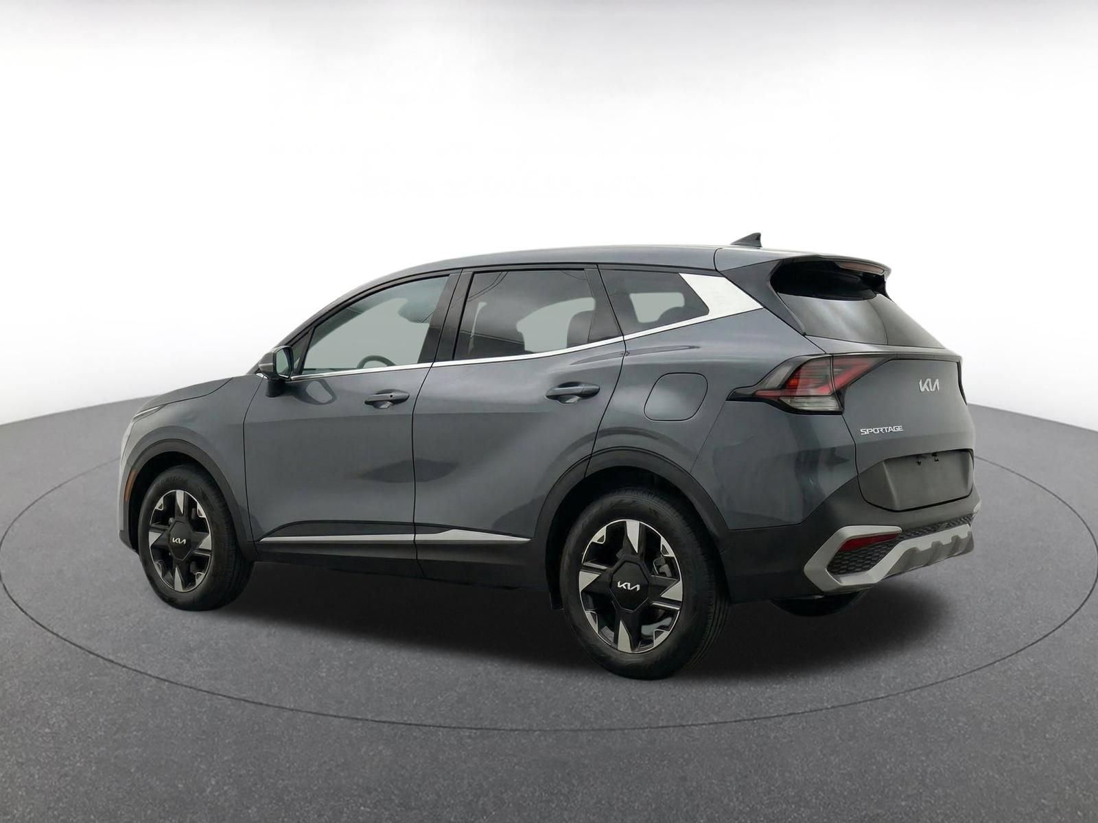 Used 2026 Kia Sportage LX AWD/4WD image 7