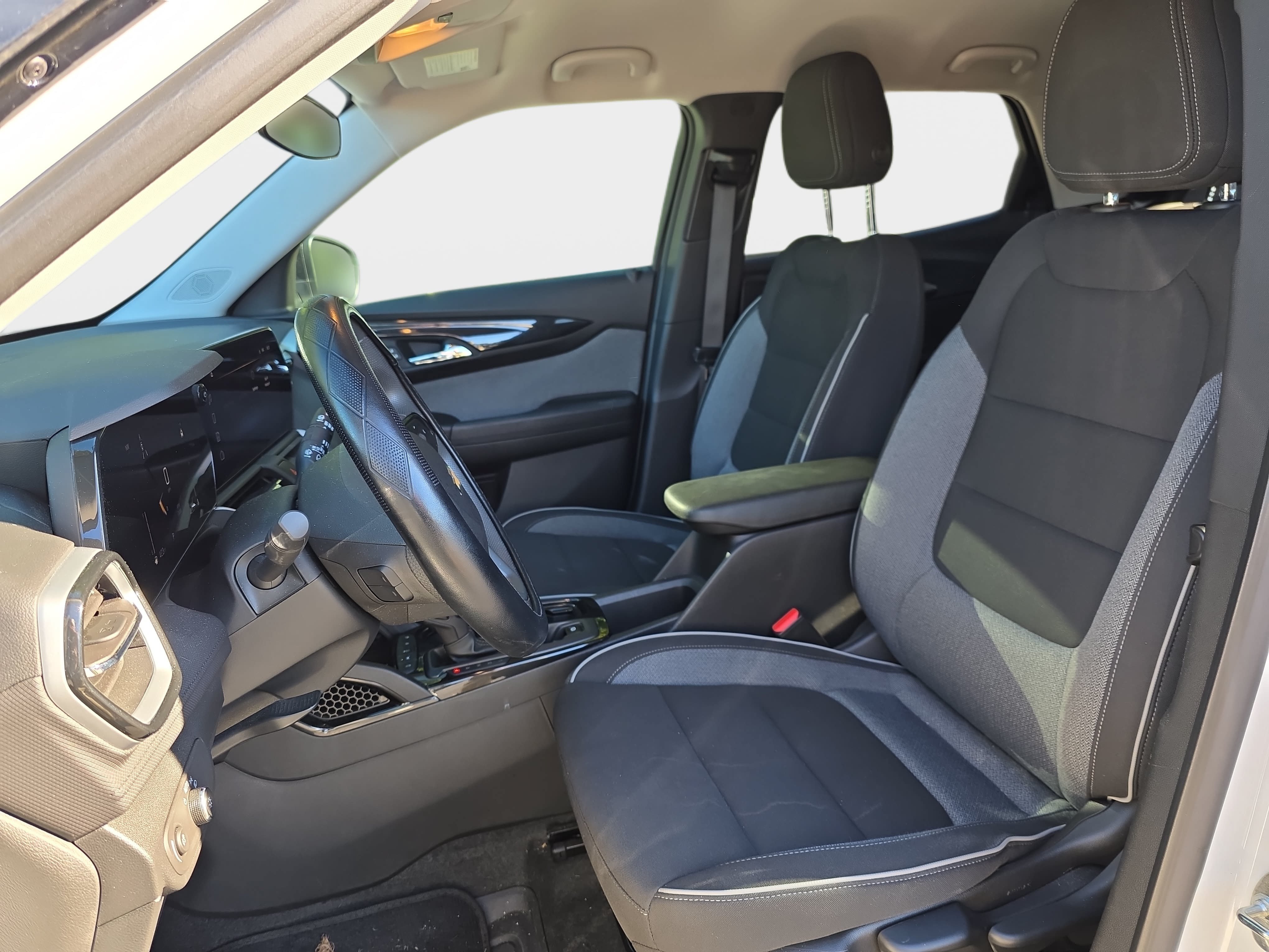 Used 2024 Chevrolet TrailBlazer LS w/ LS Convenience Package FWD image 7