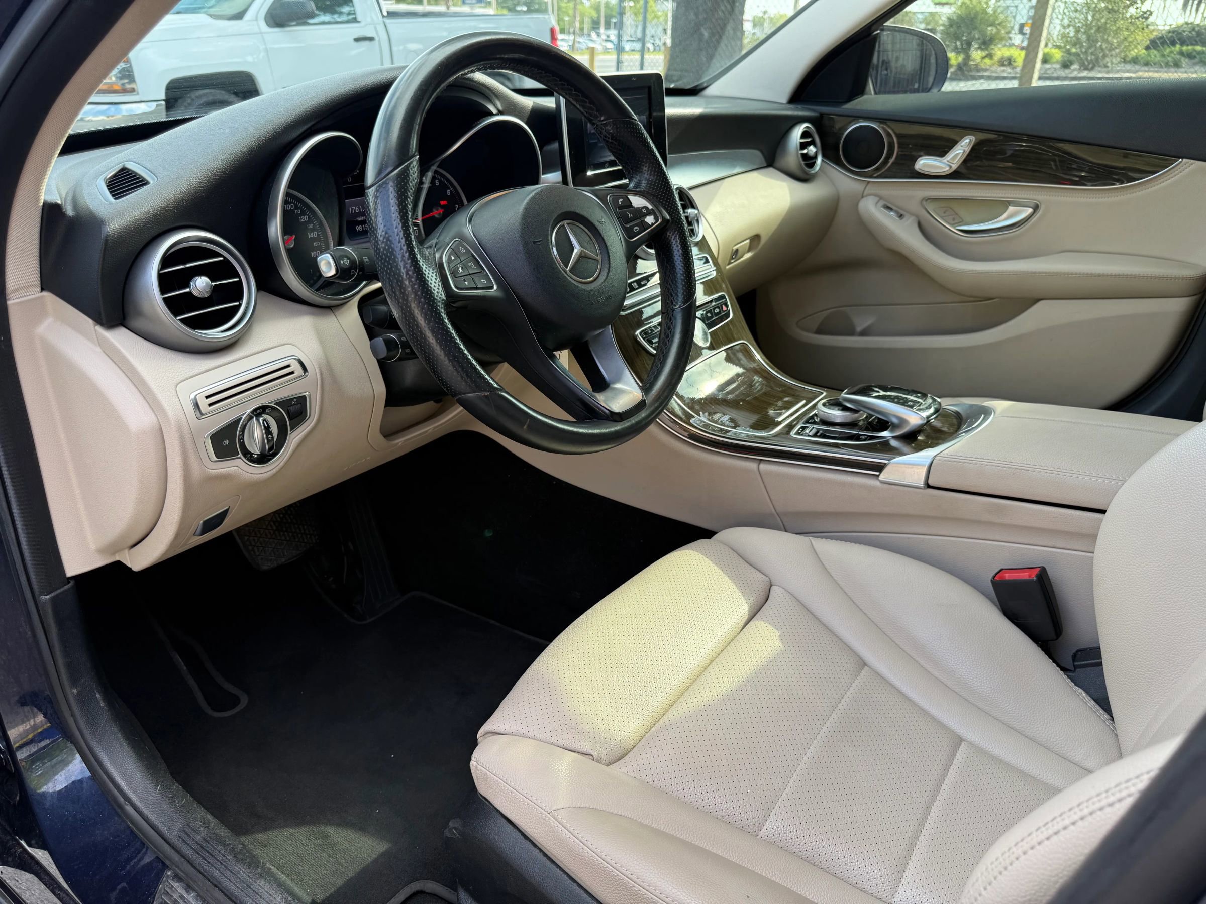 Used 2015 Mercedes-Benz C 300 Sedan image 13