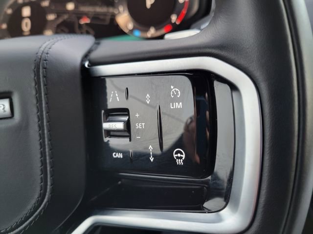 Used 2025 Land Rover Range Rover Sport SE image 30