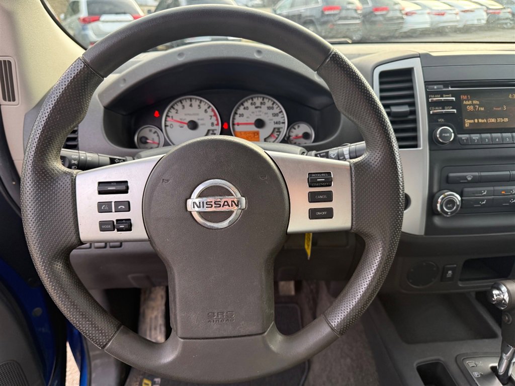 Used 2013 Nissan Frontier Desert Runner image 9