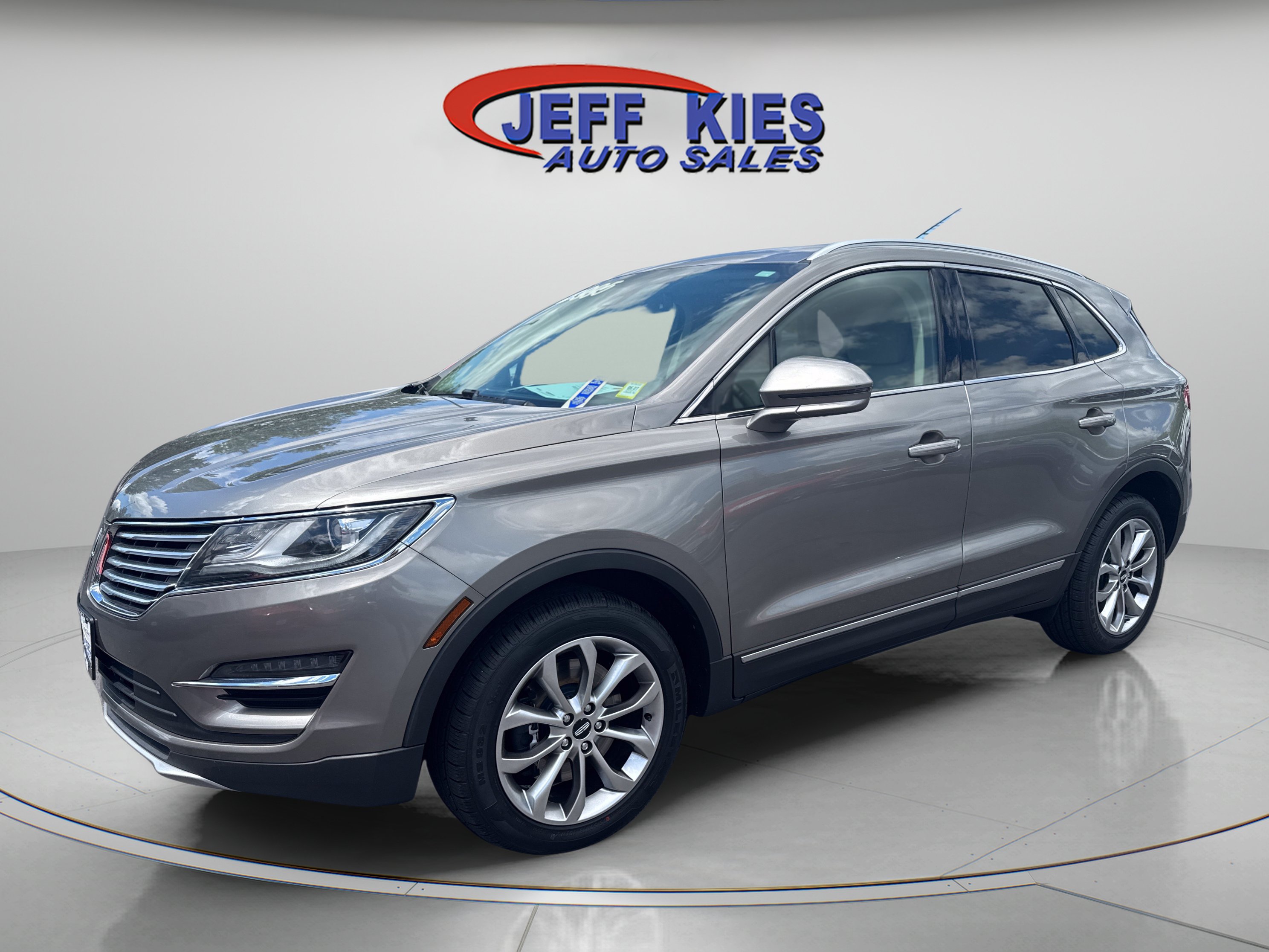 Used 2017 Lincoln MKC Select w/ Lincoln MKC Climate Package AWD/4WD image 1