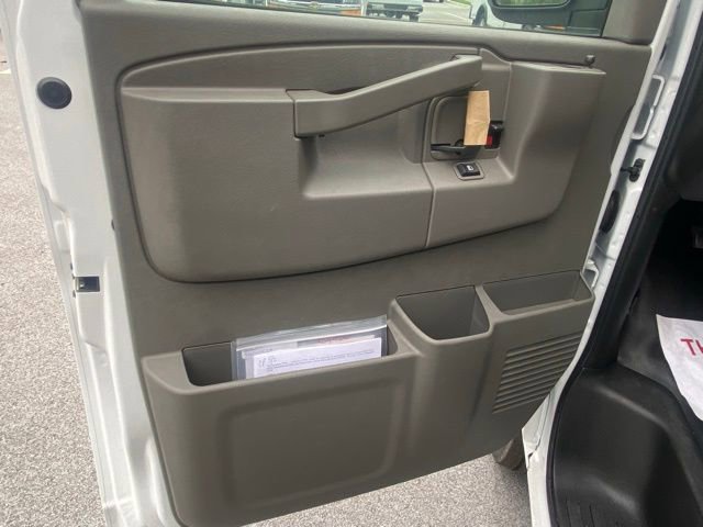 New 2025 Chevrolet Express 3500 w/ Power Convenience Package image 15