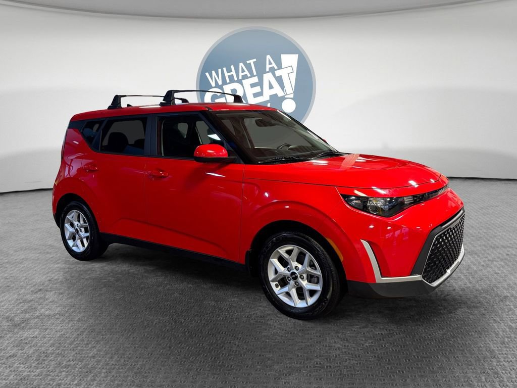 Certified 2023 Kia Soul LX w/ LX Technology Package image 1