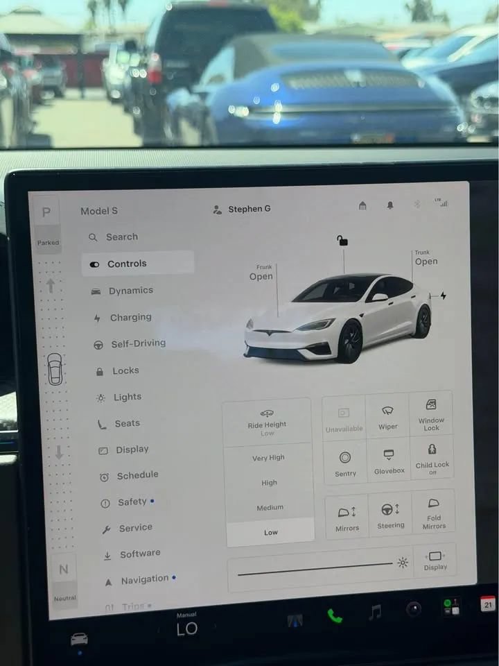 Used 2026 Tesla Model S Plaid AWD/4WD image 17