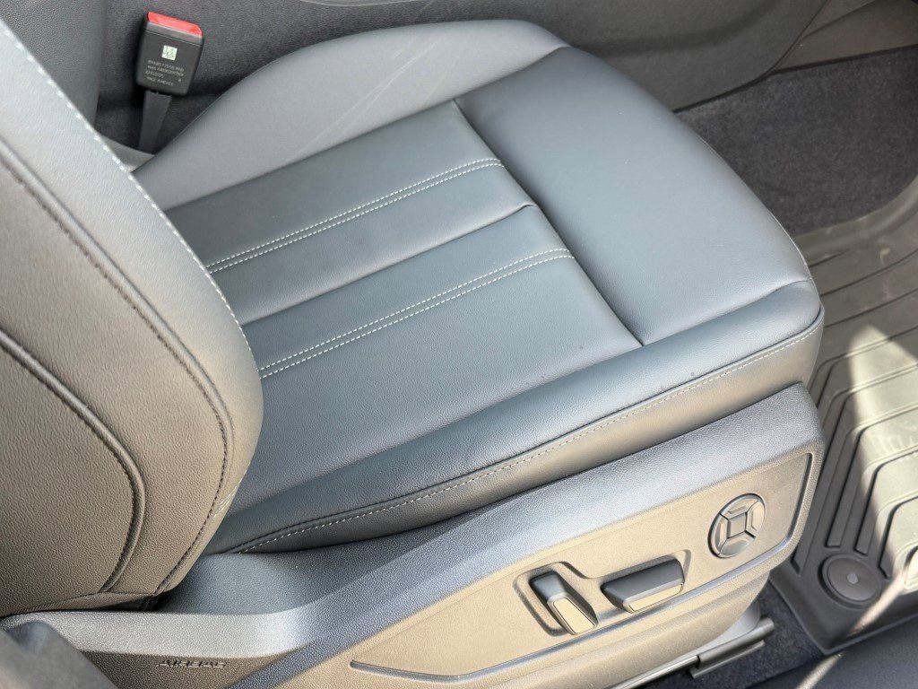 New 2025 Audi Q5 2.0T Premium Plus image 12