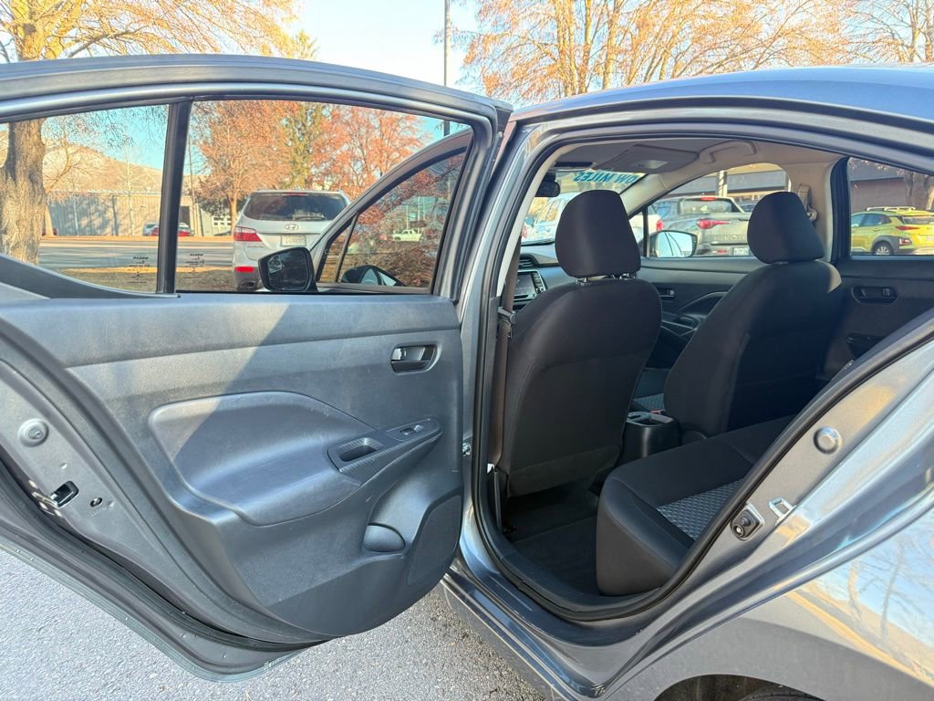 Used 2021 Nissan Versa S image 17